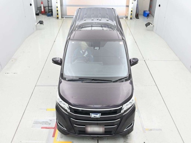 Toyota NOAH 2017 8588661-7