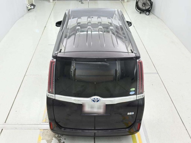 Toyota NOAH 2017 8588661-8