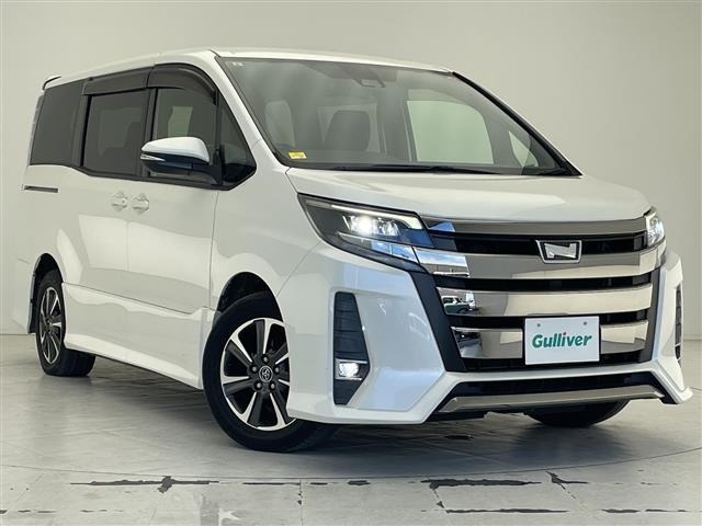 Toyota NOAH 2017 8589226-0
