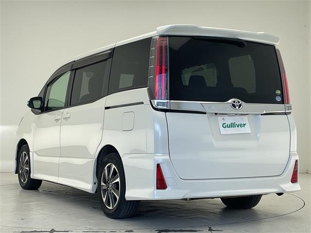 Toyota NOAH 2017 8589226-14