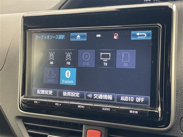 Toyota NOAH 2017 8589226-17
