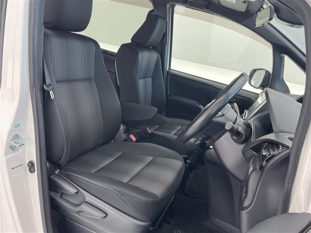 Toyota NOAH 2017 8589226-2