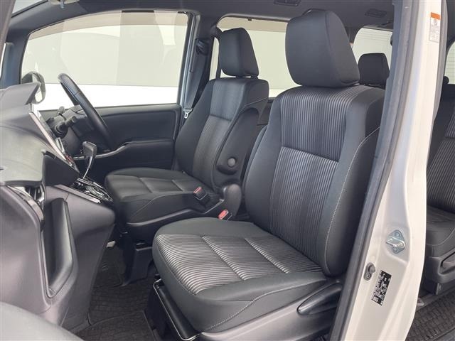Toyota NOAH 2017 8589226-4