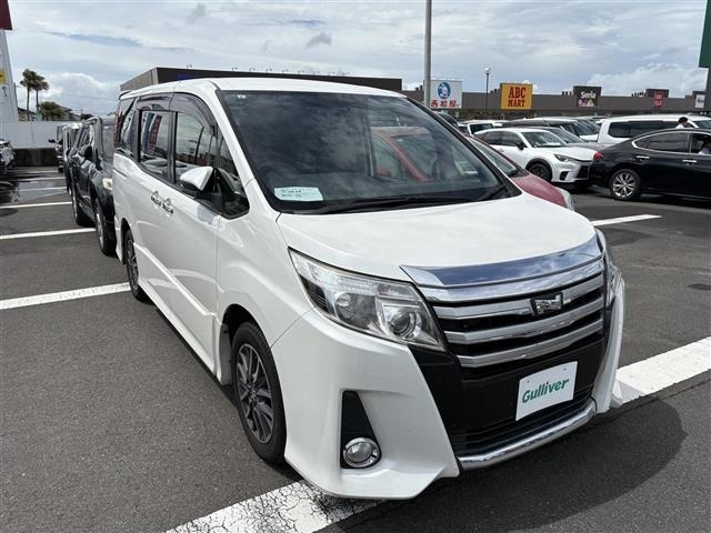 Toyota NOAH 2014 8589241-0