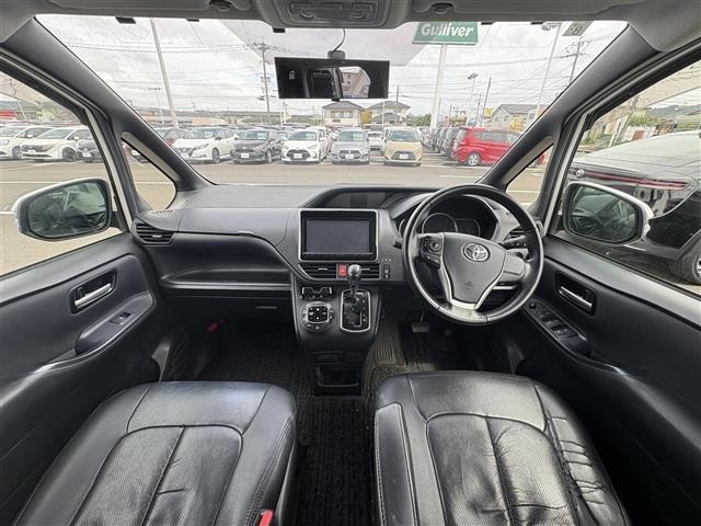 Toyota NOAH 2014 8589241-2