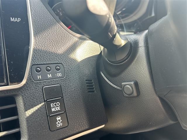 Toyota NOAH 2019 8589272-1