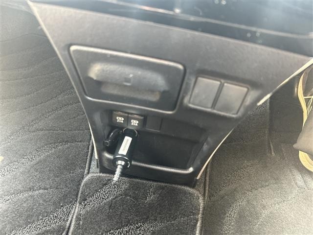 Toyota NOAH 2019 8589272-2