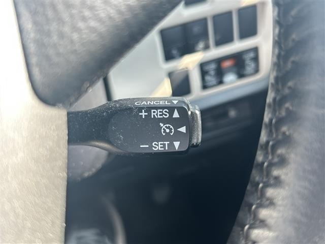 Toyota NOAH 2019 8589272-21