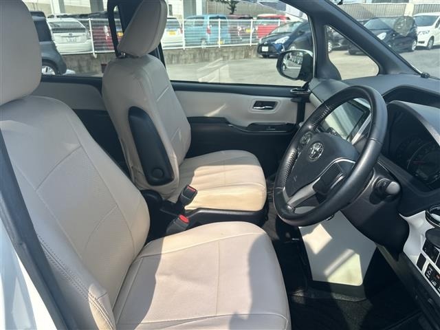 Toyota NOAH 2019 8589272-6