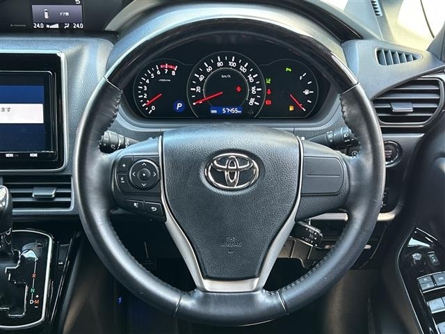 Toyota NOAH 2020 8589273-3