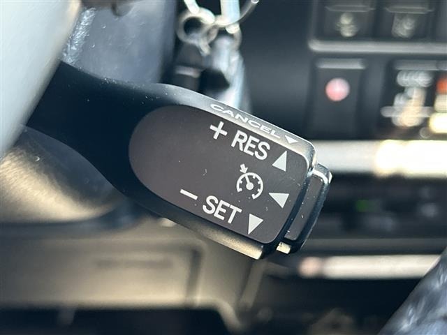 Toyota NOAH 2020 8589273-9