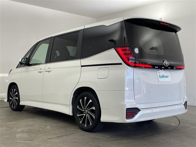 Toyota NOAH 2023 8589276-13