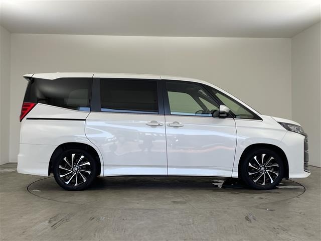 Toyota NOAH 2023 8589276-19