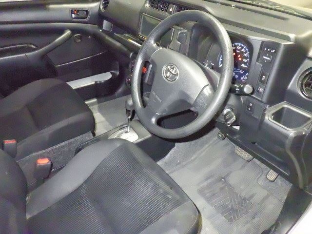 Toyota PROBOX VAN 2022 8593822-3