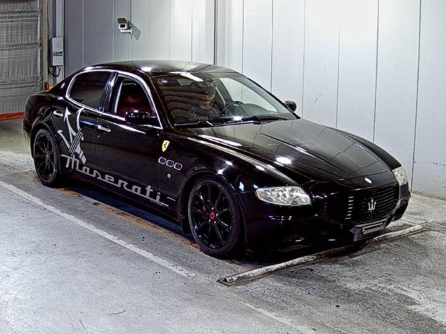 Maserati QUATTROPORTE 2005 8585601-0