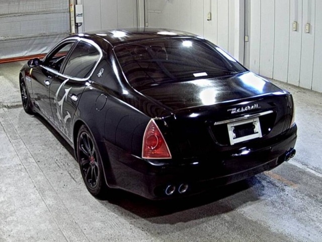 Maserati QUATTROPORTE 2005 8585601-1