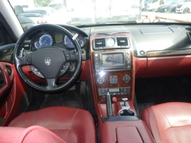 Maserati QUATTROPORTE 2005 8585601-3