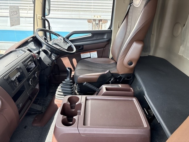Hino RANGER 2018 8587594-5
