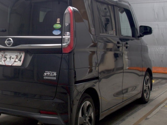 Nissan ROOX 2021 8595999-5