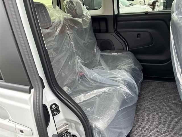 Nissan ROOX 2026 8596017-8