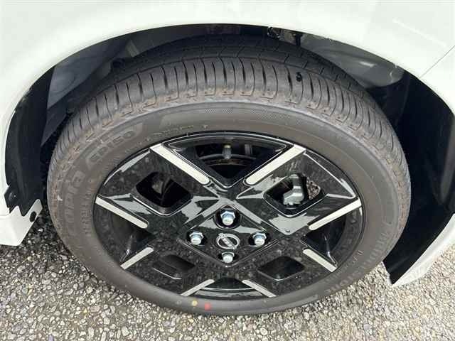 Nissan ROOX 2026 8596017-9
