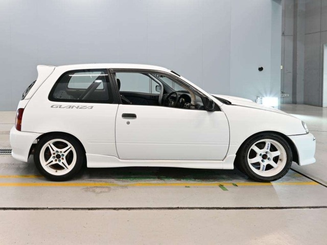 Toyota STARLET 1997 8594324-3