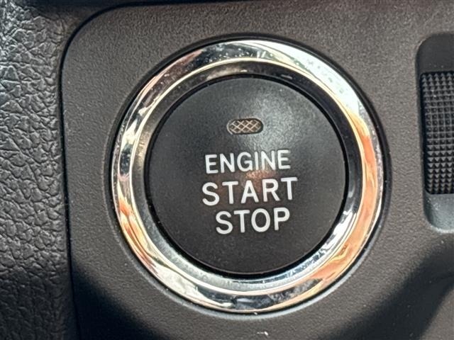 Subaru SUBARU 2017 8585540-8