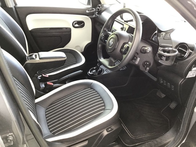 Renault TWINGO 2022 8594783-5