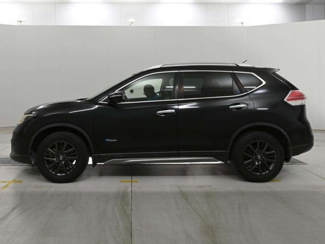 Nissan X-TRAIL 2015 8596071-4