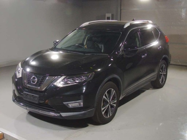 Nissan X-TRAIL 2018 8596087-0
