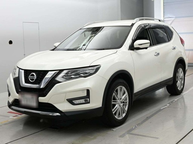 Nissan X-TRAIL 2017 8596116-0