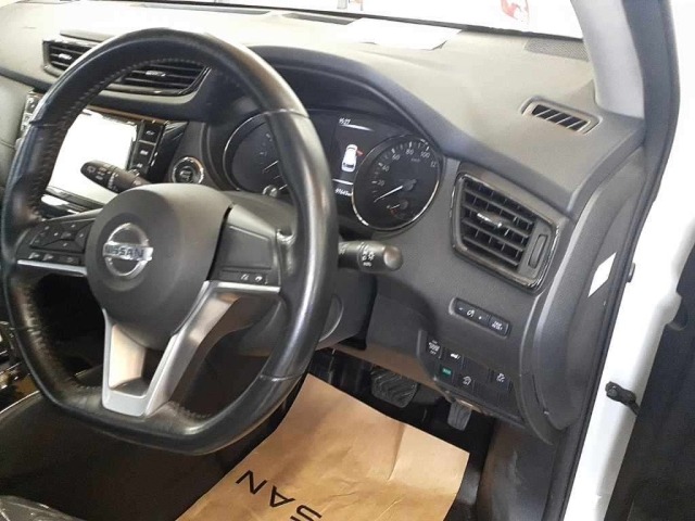 Nissan X-TRAIL 2017 8596116-9