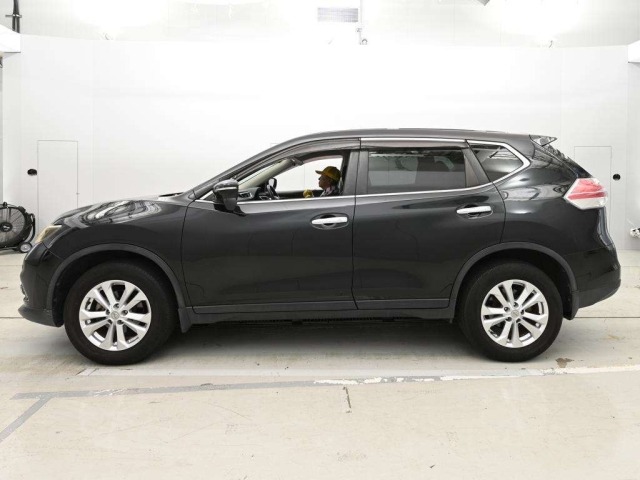 Nissan X-TRAIL 2016 8596121-4