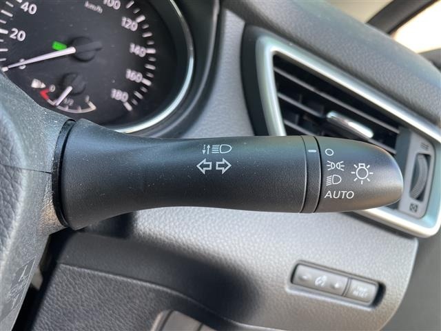 Nissan X-TRAIL 2015 8596673-10