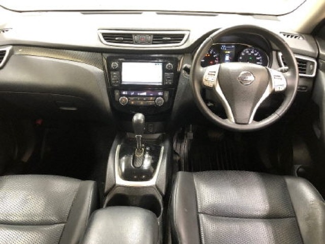 Nissan X-TRAIL 2015 8596682-4