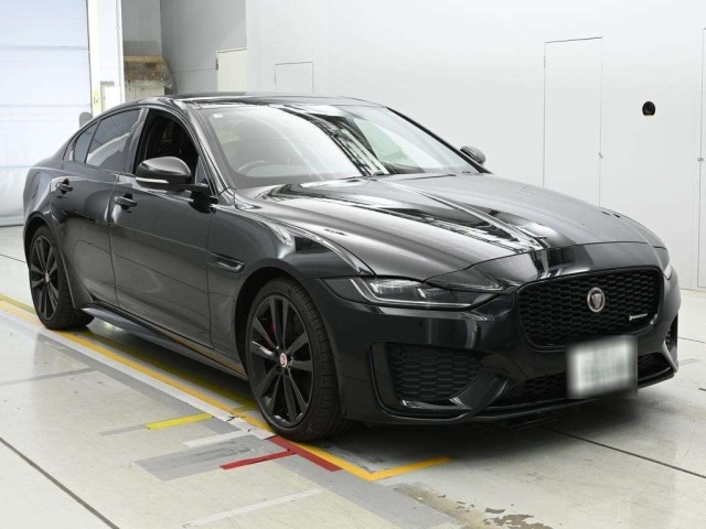 Jaguar XE 2023 8593259-5