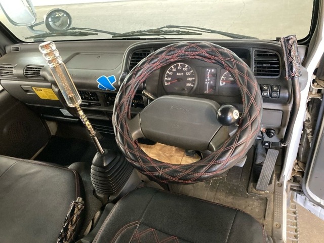 Nissan ATLAS 2002 8598970-3