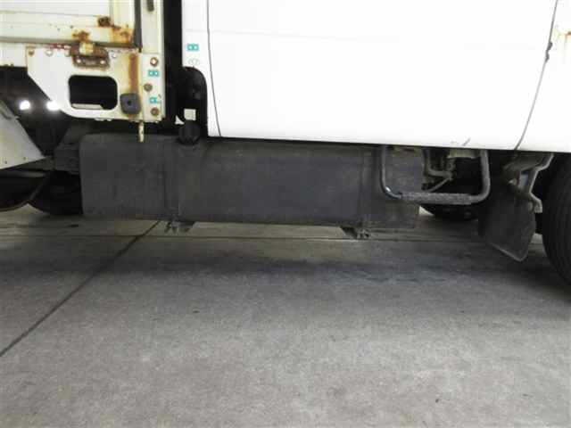 Nissan ATLAS 2013 8598976-9