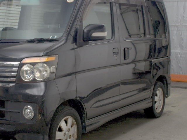 Daihatsu ATRAI WAGON 2011 8610566-4