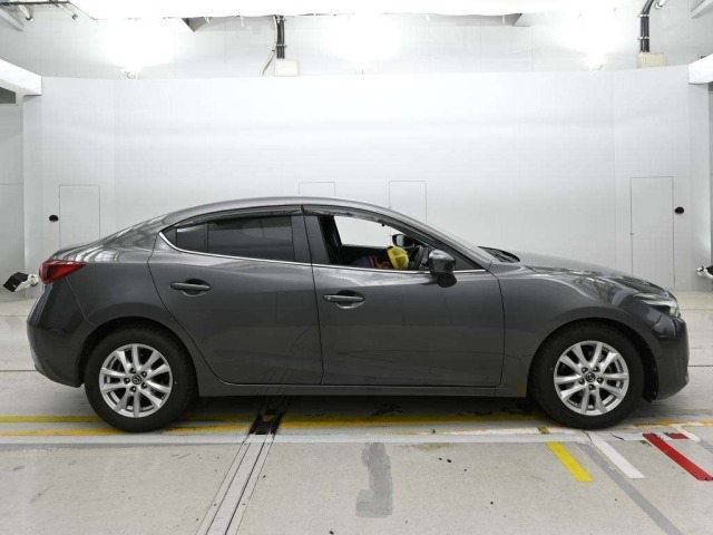 Mazda AXELA 2017 8609497-3