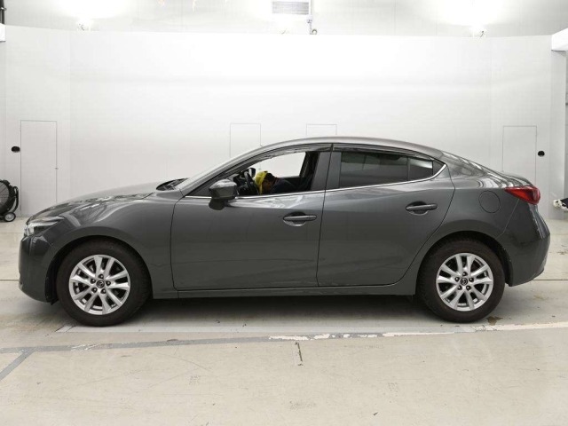 Mazda AXELA 2017 8609497-4