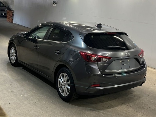 Mazda AXELA 2018 8609546-1