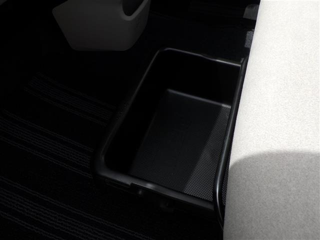 Daihatsu CAST 2018 8598639-2