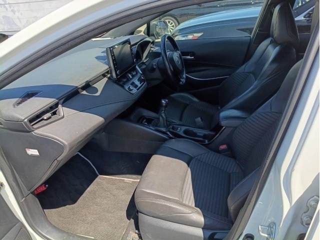 Toyota COROLLA TOURING 2019 8598640-4