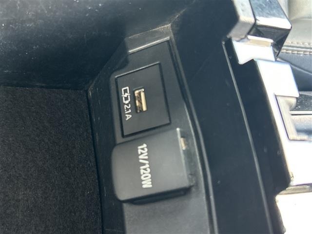 Toyota COROLLA TOURING 2019 8598812-12