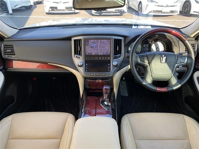 Toyota CROWN MAJESTA 2015 8607592-15
