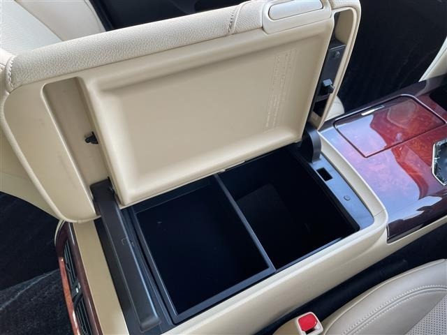 Toyota CROWN MAJESTA 2015 8607592-9