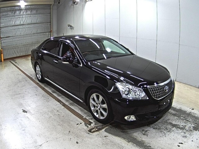 Toyota CROWN MAJESTA 2009 8607596-0