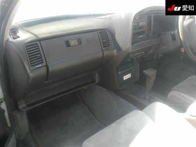Toyota CROWN 1987 8605293-3