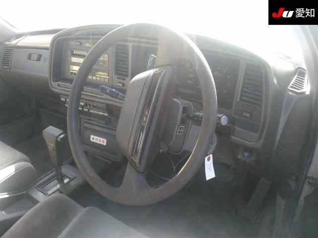 Toyota CROWN 1987 8605293-5